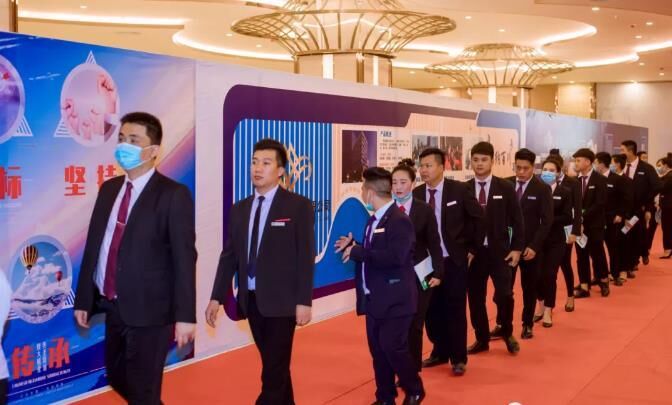 华纳公司管理团队